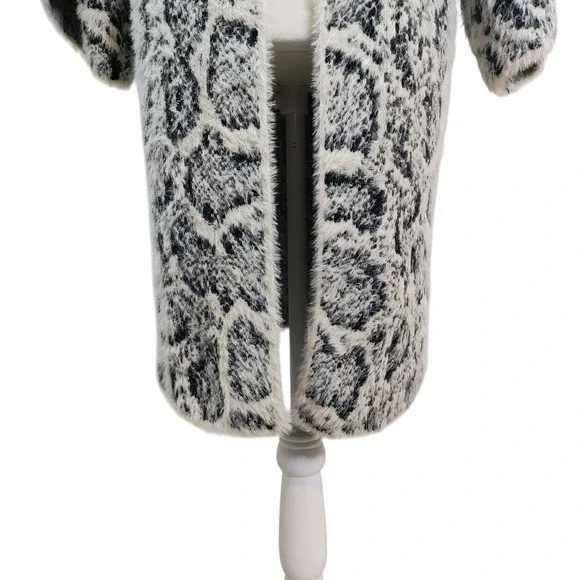 Coco + Carmen Fuzzy Animal Print Long Cardigan Sweater Fall Winter Cozy S / M‎ - Picture 7 of 11